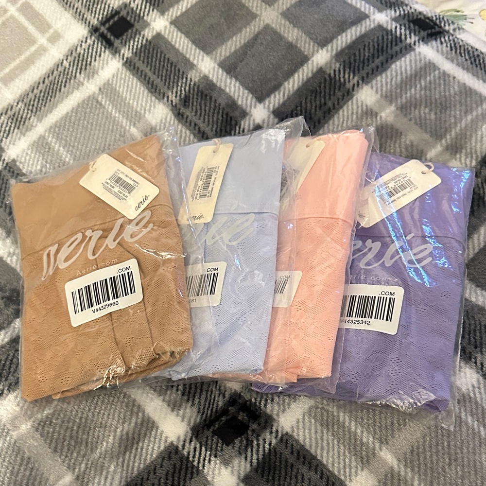 Aerie Smoothez Bike Short Lace Underwear